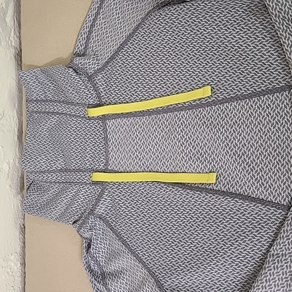 AVALANCHE High Neck Top Size XS - Picture 2 of 7